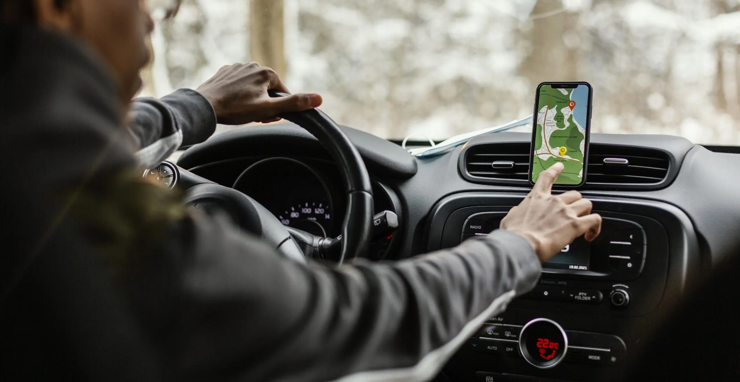 How to Use a Car Tracker in Nigeria